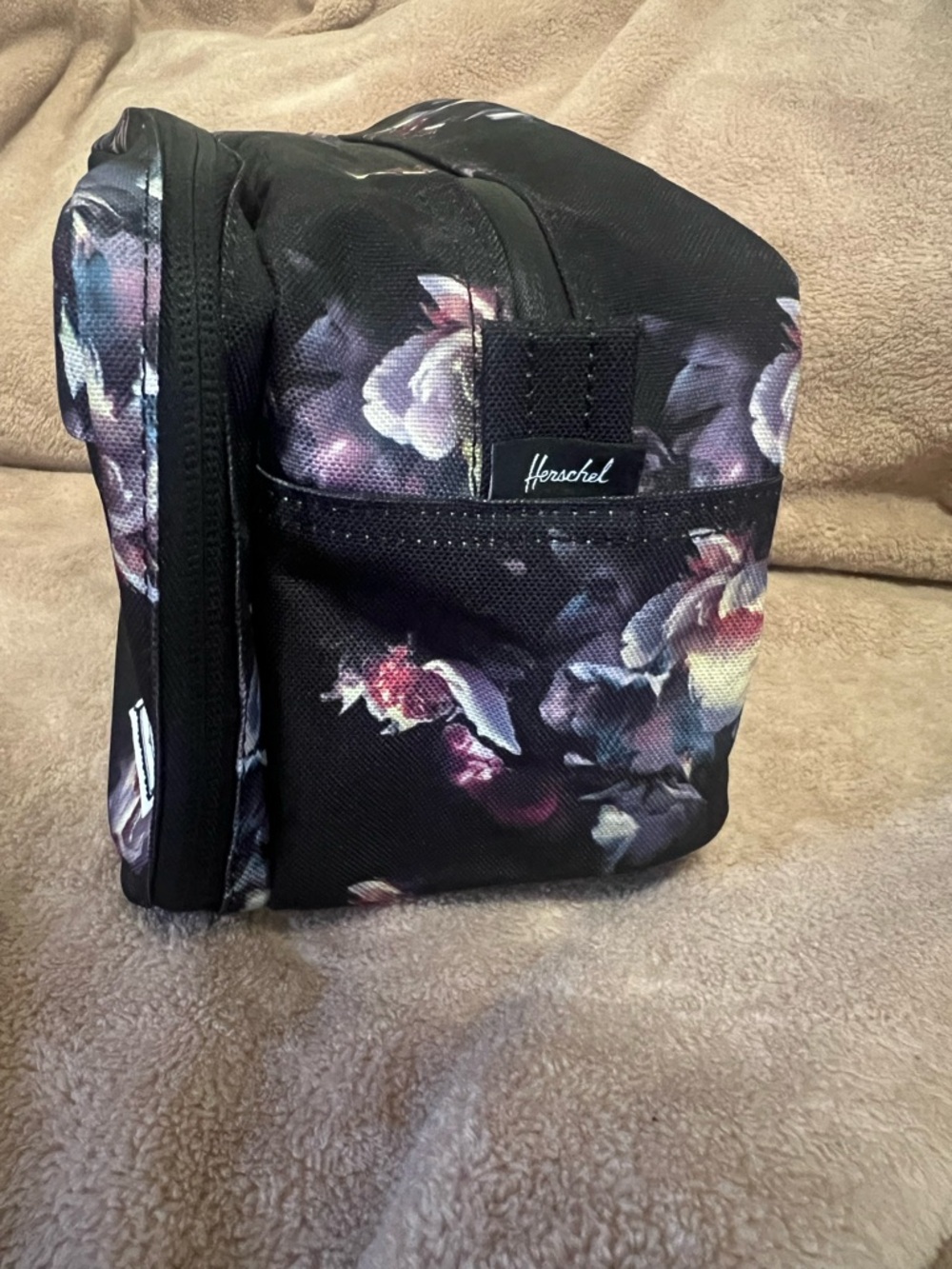 Herschel Supply Company X-Large Gothic Floral - Picture 2 of 8